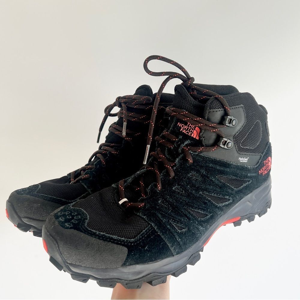 The North Face HydroSeal Black Suede Winter Lace-up Boots Women’s Size US 9